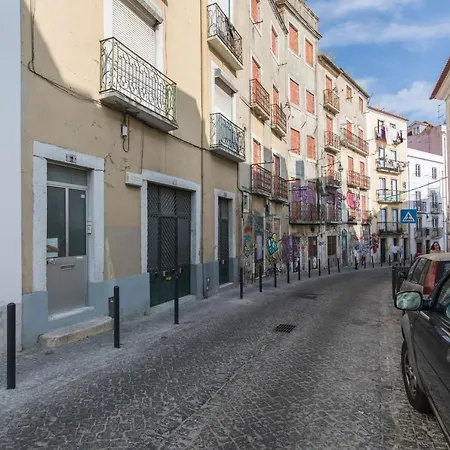 Lovelystay Vintage Loft Near Martim Moniz