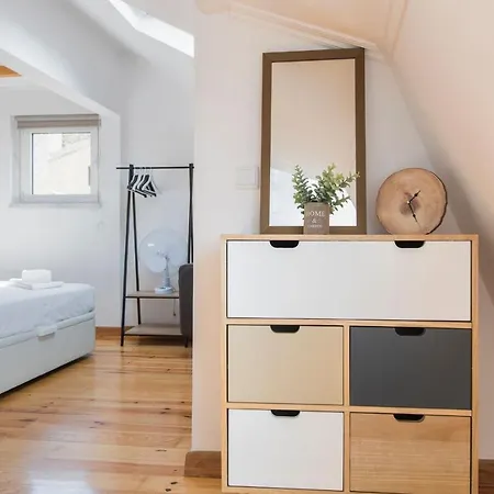 Lovelystay Vintage Loft Near Martim Moniz * Lisboa